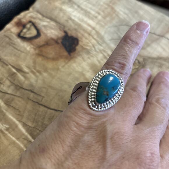 Native American Jewelry - Native American Navajo Sterling Silver Ring w. Turquoise Setting: Size 5.5